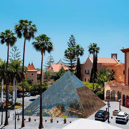 Bahia Del Duque ホテル 5*