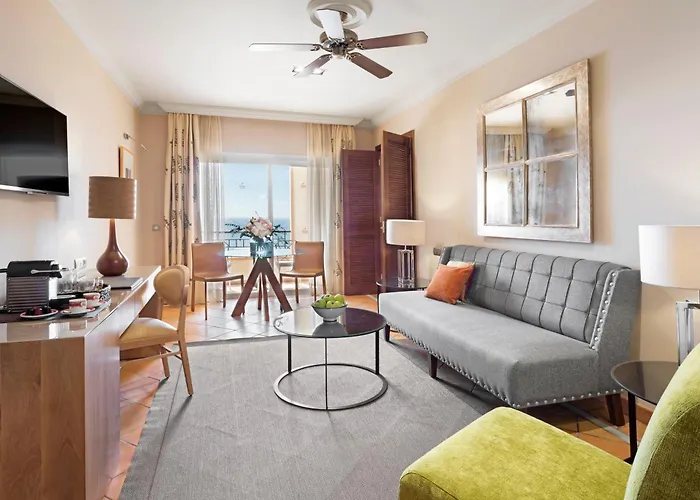 Szálloda Bahia Del Duque 5*