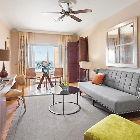 ホテル Bahia Del Duque 5*