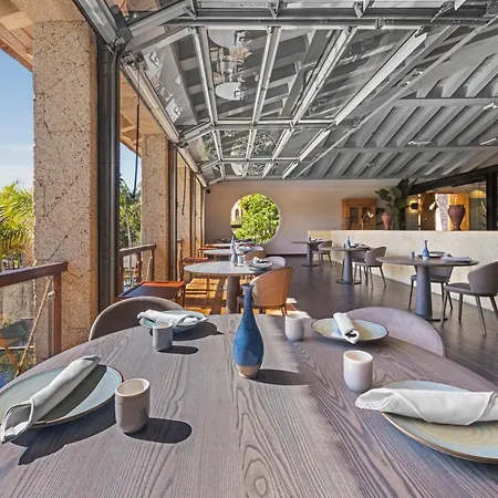 ホテル Bahia Del Duque