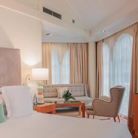 Bahia Del Duque فندق 5*