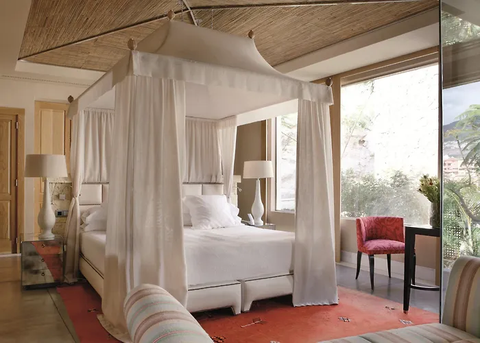 فندق Bahia Del Duque 5*