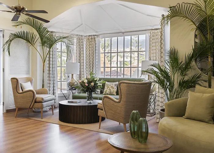 Hotel Bahia Del Duque 5*